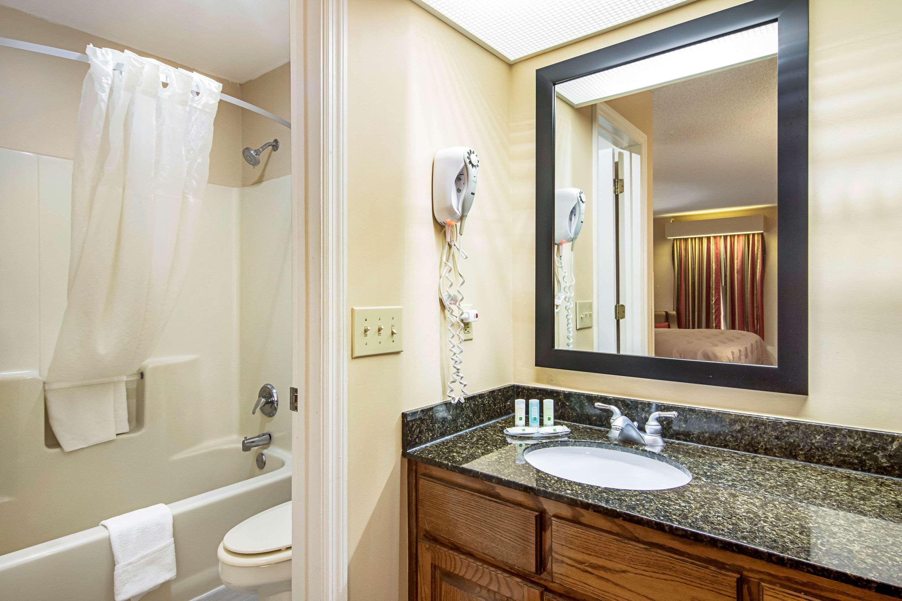 Quality Inn Thomaston Esterno foto